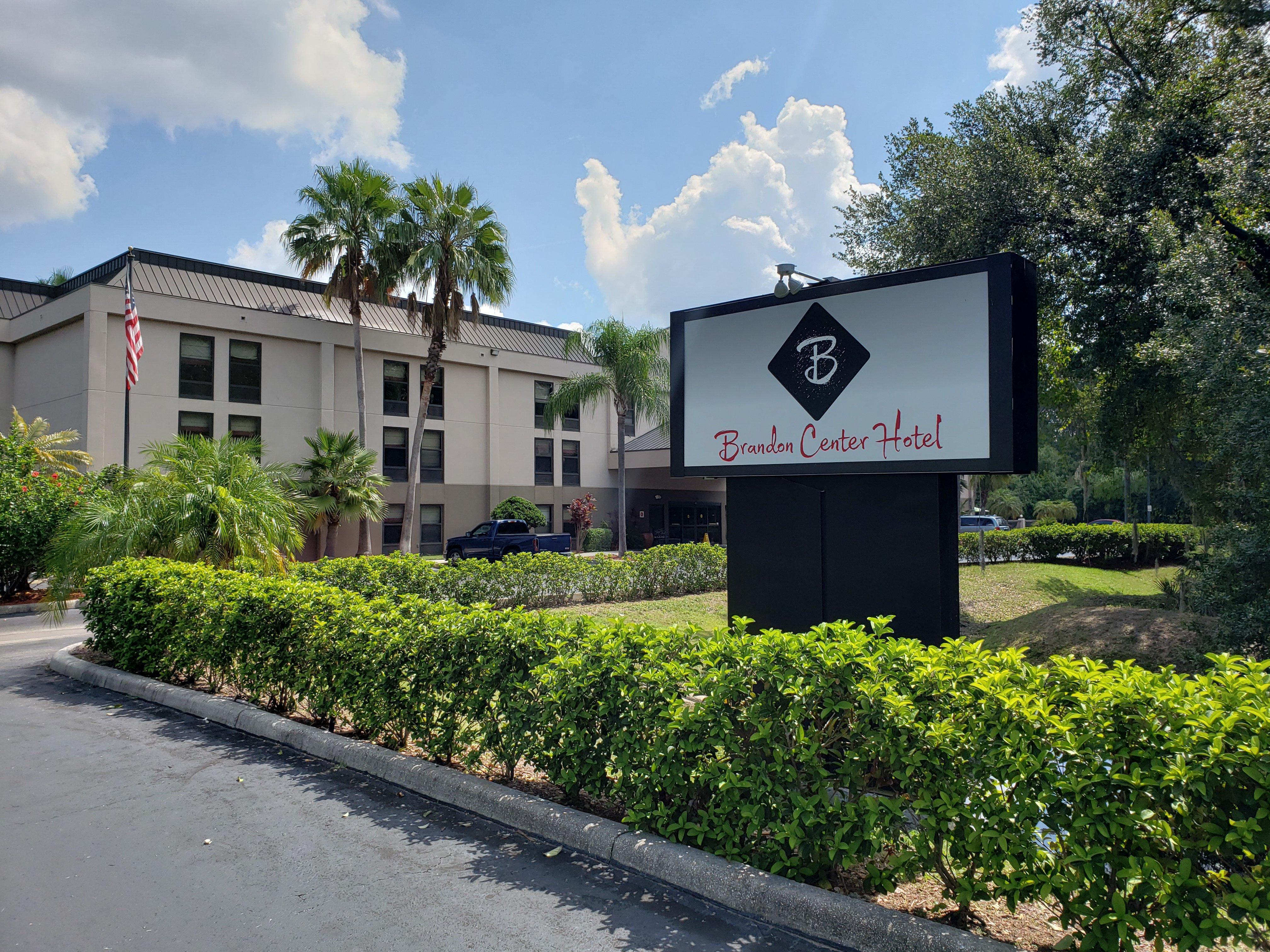 Spark By Hilton Tampa Brandon Exterior photo