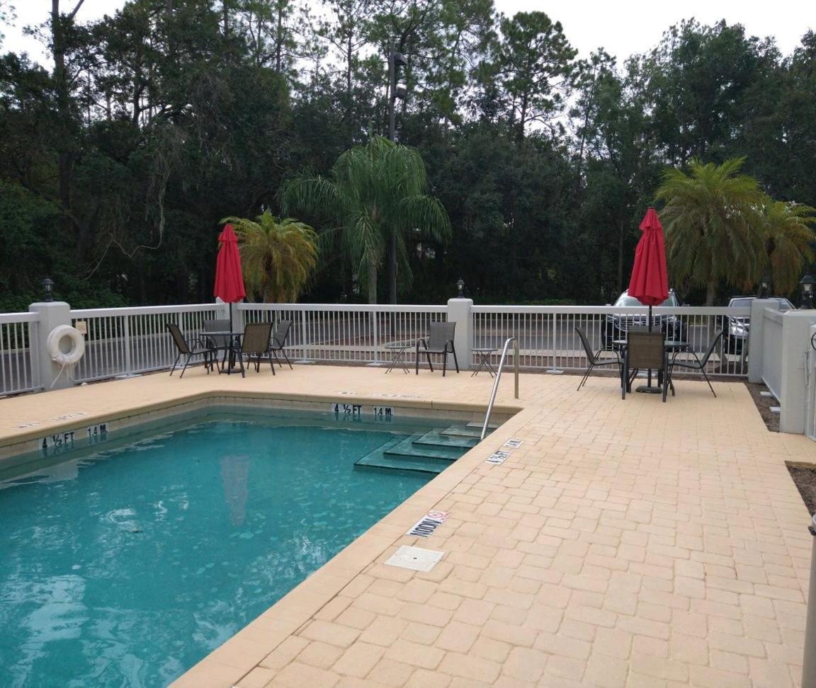 Spark By Hilton Tampa Brandon Exterior photo