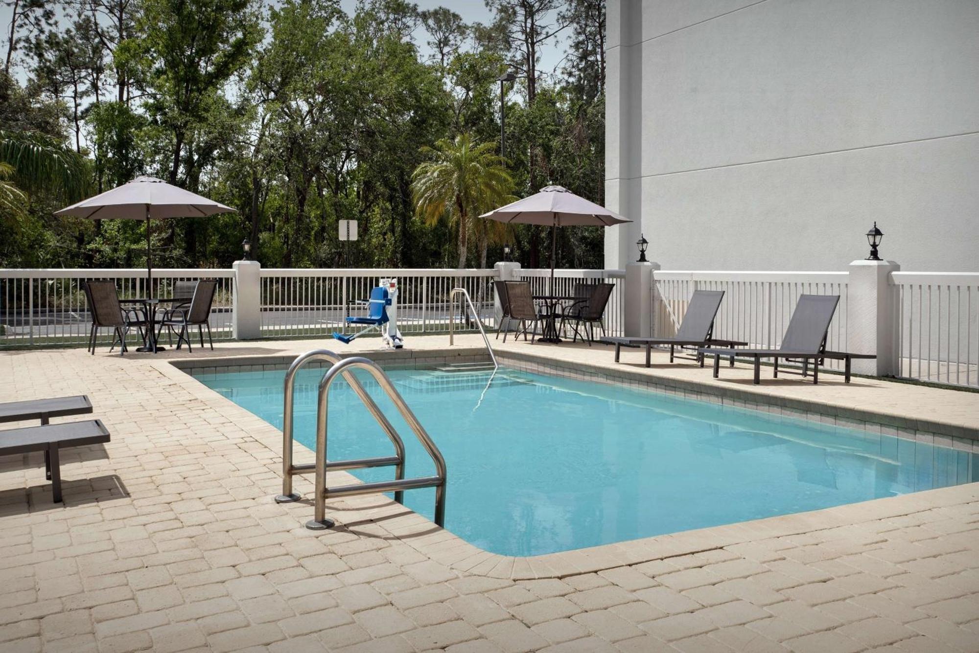 Spark By Hilton Tampa Brandon Exterior photo